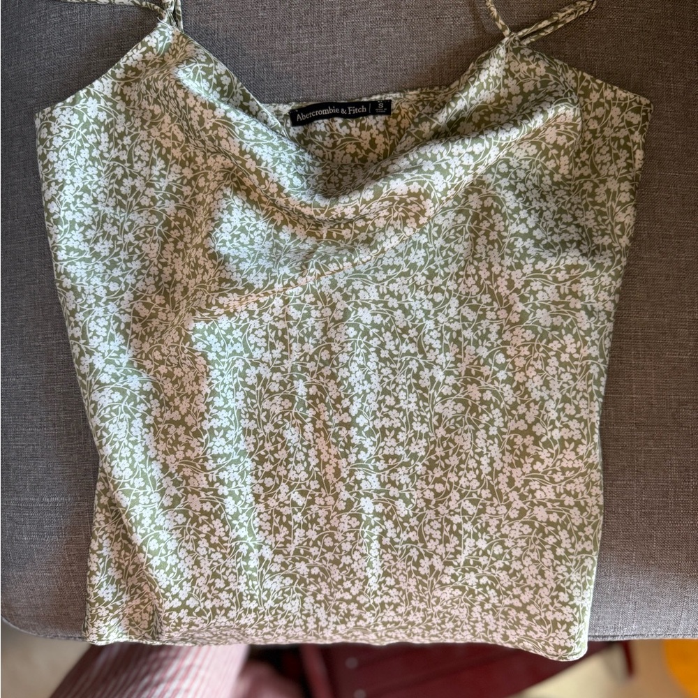 Abercrombie & Fitch Green Floral Women's Top